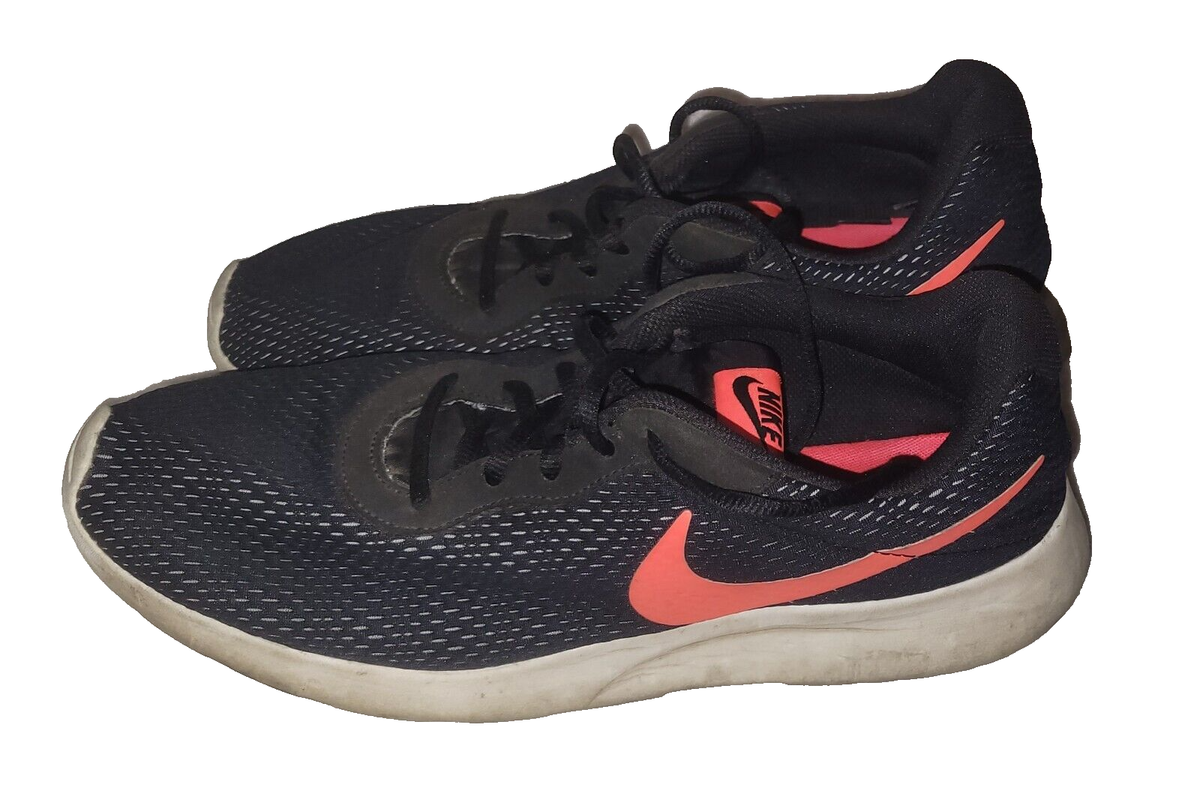 nike tanjun black and pink