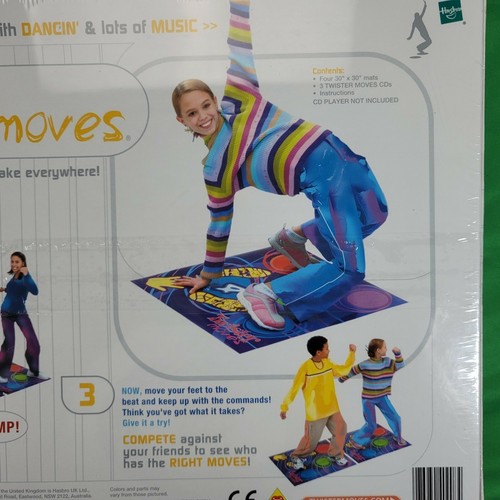Twister Moves 144 Total Dance Sessions Twist Dance Moves Hasbro Jesse McCartney - Picture 6 of 7