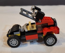 Lego Creator #31003 3 in 1 Red Rotors and #31040 3 in 1 Desert Racers-Comp.Sets