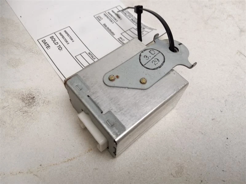 MÓDULO DE CONTROLE DE CRUZEIRO LEXUS RX 300 2000 - 2003 - Imagem 2 de 4