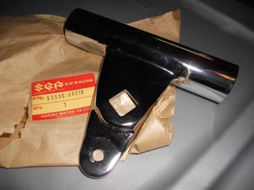 BRACKET, HEADLAMP RH