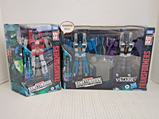 Transformers Earthrise WFC-E29 Skywarp Thundercracker WFC-E9 Starcream