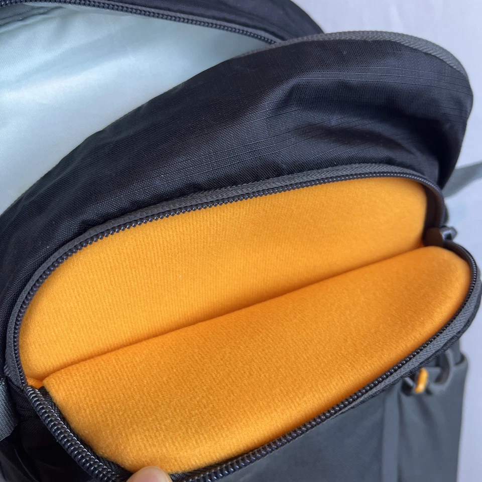 Lowepro Photo Active BP 200 AW Backpack, Black/Gray, 16L - Image 4 of 4