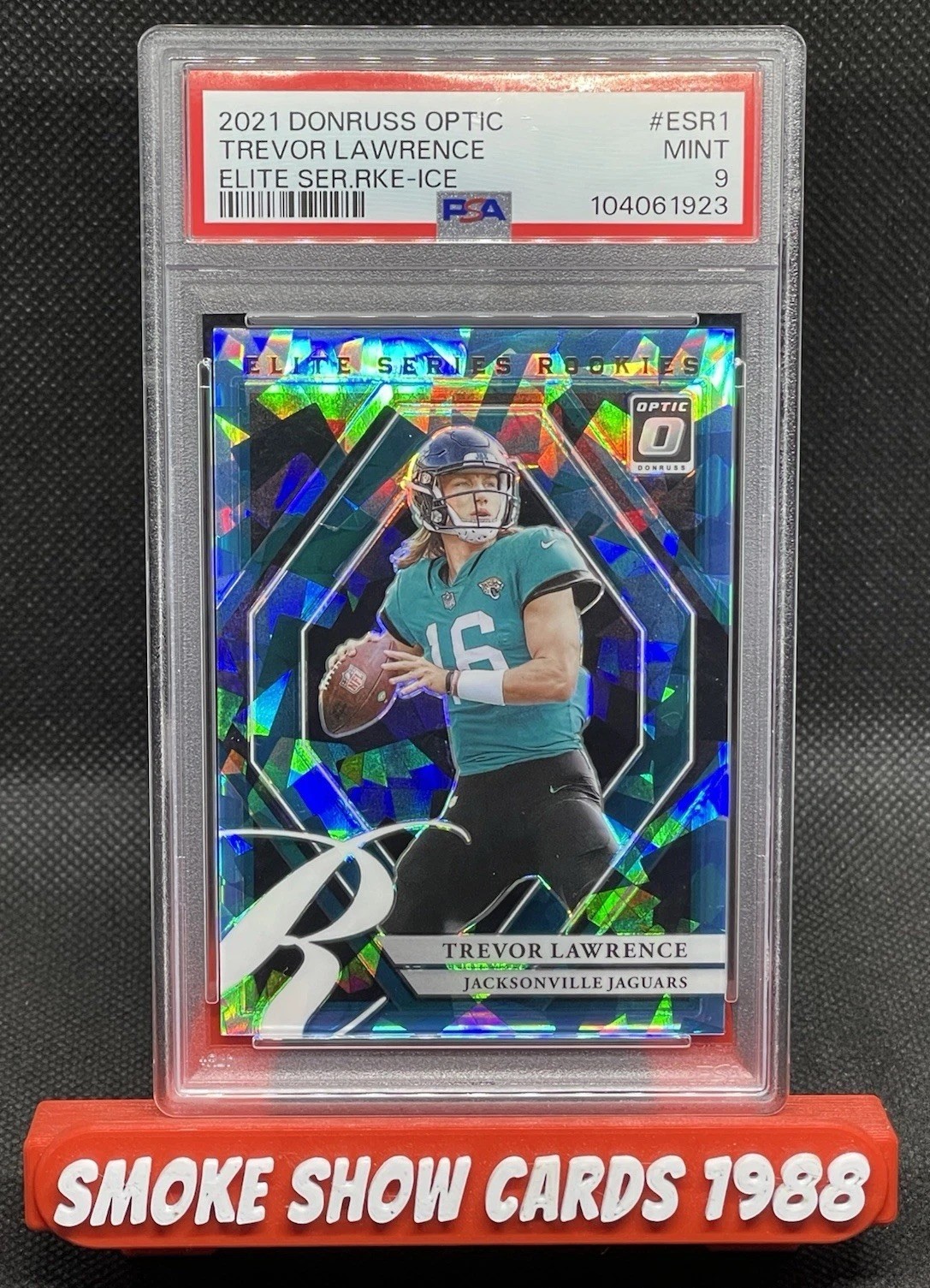 2021 Donruss Optic The Elite Series Rookies Ice /15 #1 Trevor Lawrence PSA 9 TU1