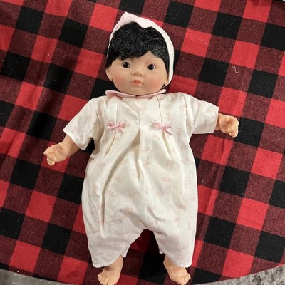COROLLE DOLL ASIAN 15''