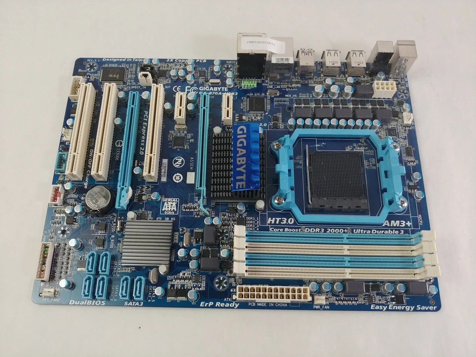 Placa Base Gigabyte GA-870A-USB3 AMD Socket AM3+ DDR3 SDRAM De Escritorio - Imagen 4 de 4