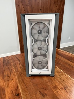 Corsair iCUE 4000X RGB ATX Mid-Tower PC Case White Tempered Glass w/ 3 RGB Fans