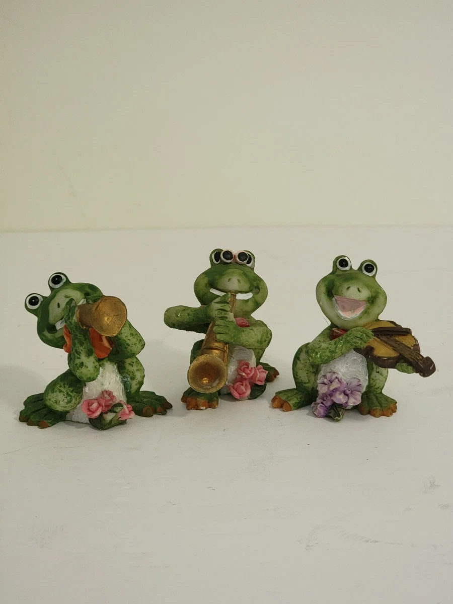Frog 2024 playing instrument