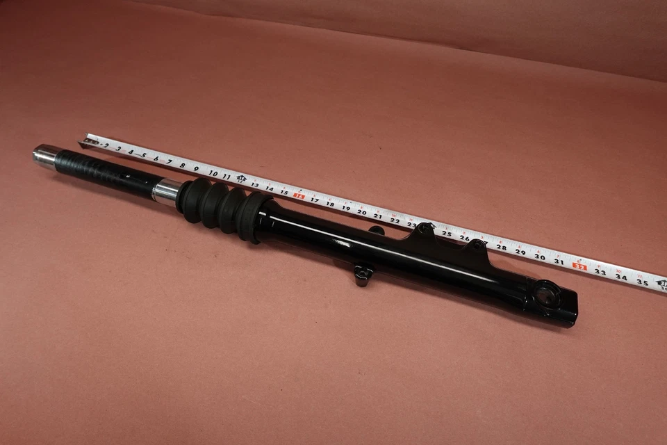 Harley Davidson Iron 883 XL883N 2009-2021 horquilla delantera izquierda tubo amortiguador Foto 4 de 4