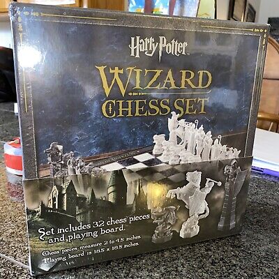 The Noble Collection Harry Potter Wizard Chess Set - 32 Detailed