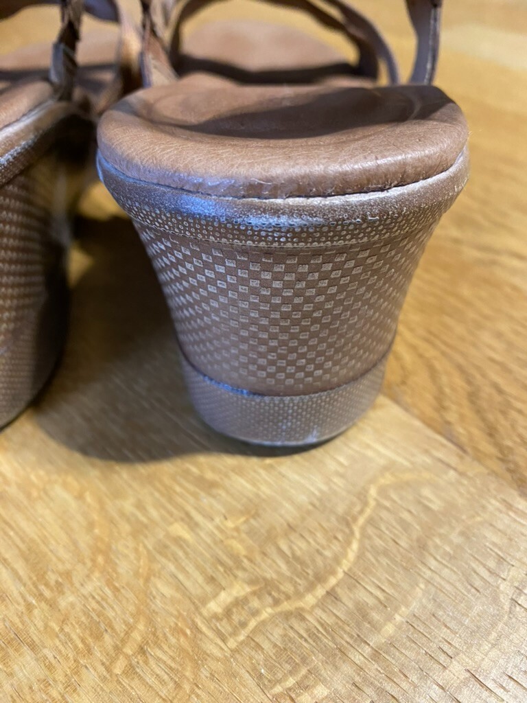 Keen Skyline 8 5 M sandalo zeppa tessuto cinturino pelle sandali tacco marrone arancione