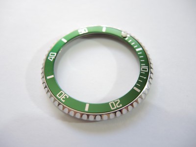 NEW STAINLESS ROTATING BEZEL W/ SUBSTYLE GREEN INSERT LARGE DIVERS SKX007-009