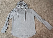 under armour loose long tail hoodie Small