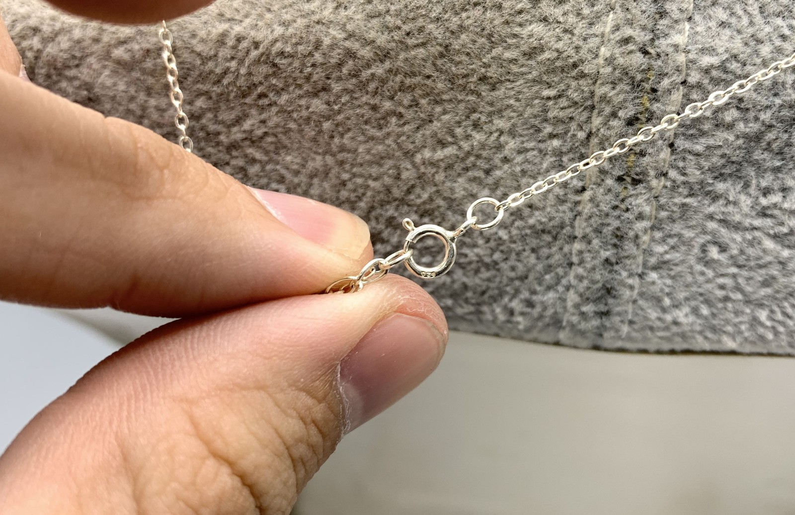 19" Sterling Silver Interlocking Rings Necklace - image 3