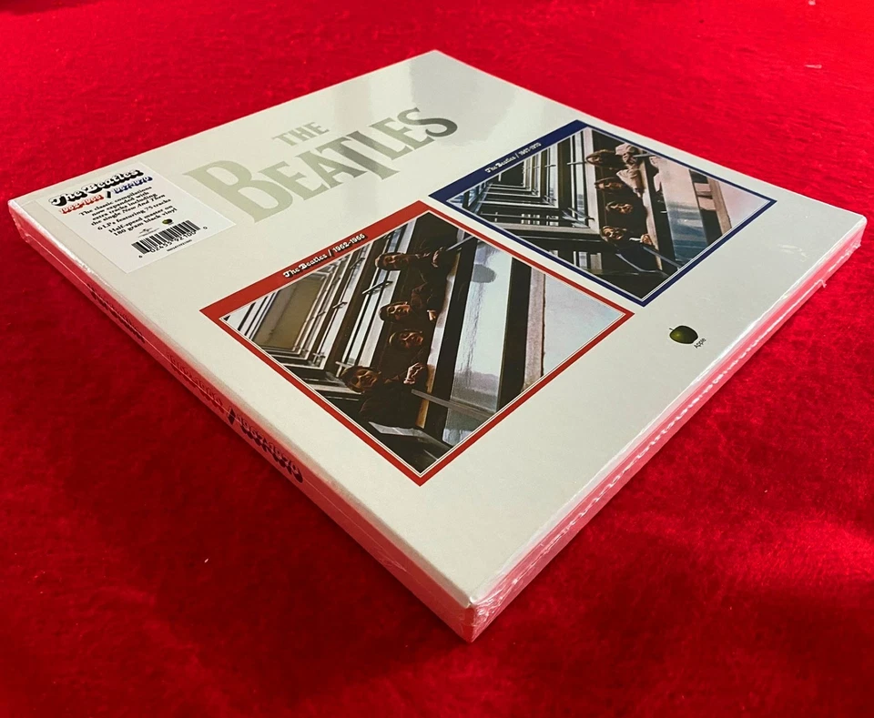 The Beatles – 1962-1966 / 1967-1970 – 6x 180-Gram Vinyl LP Box Set - Image 2 of 4