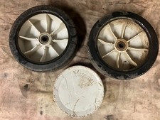 Deux roues avant avec 1 enjoliveur tondeuse VIKING MB 455