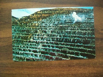 Vintage Postcard - Bingham Canyon Copper Mine Layers Utah (Unused) - (1060)