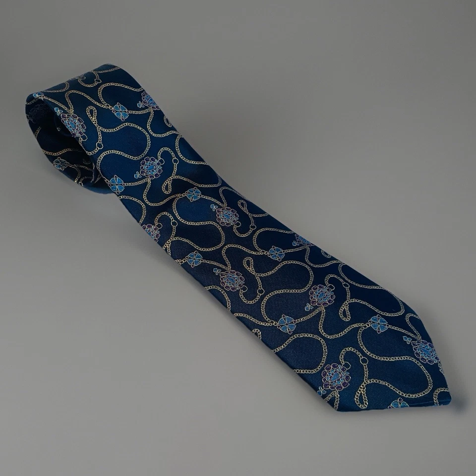 Chanel Silk Tie Men’s Navy Blue Gold Chain Print Vintage Luxury Necktie - Image 2 of 4