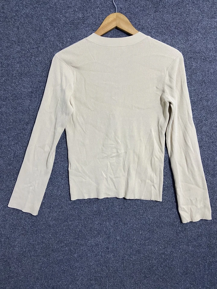 Camisa MARCO Mujer Pequeña Beige Botón Delantero Manga Larga Profundo V Acanalado Delgado Usada en Excelente Condición Foto 3 de 4