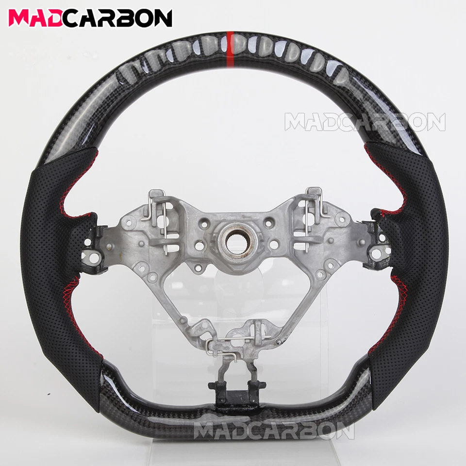 Volante deportivo de fibra de carbono real apto para Subaru BRZ 2017-2025 Red Line Foto 3 de 4