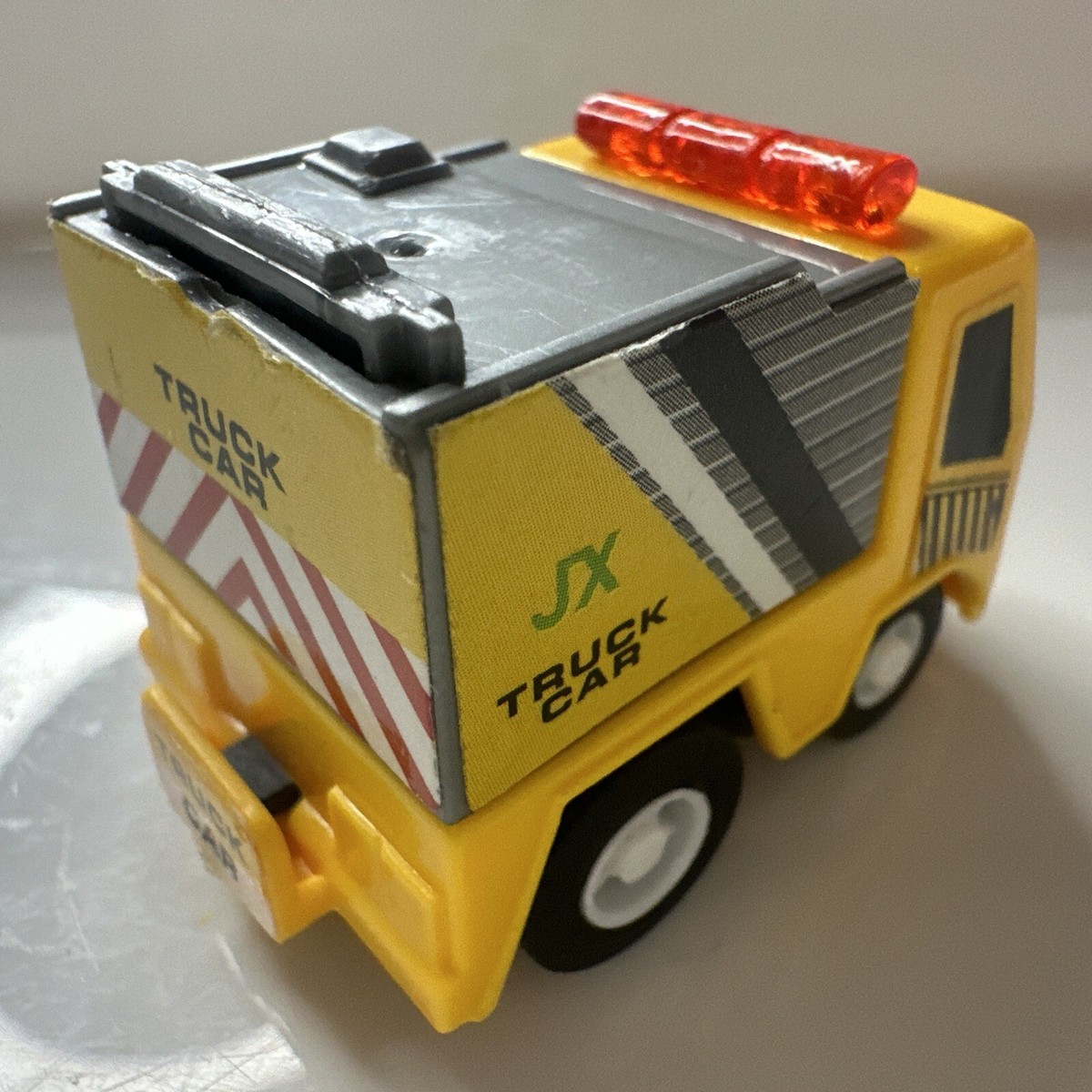 PENNY RACER Truck Car JX YELLOW PULL BACK & GO T01 2 Inch Car Fun