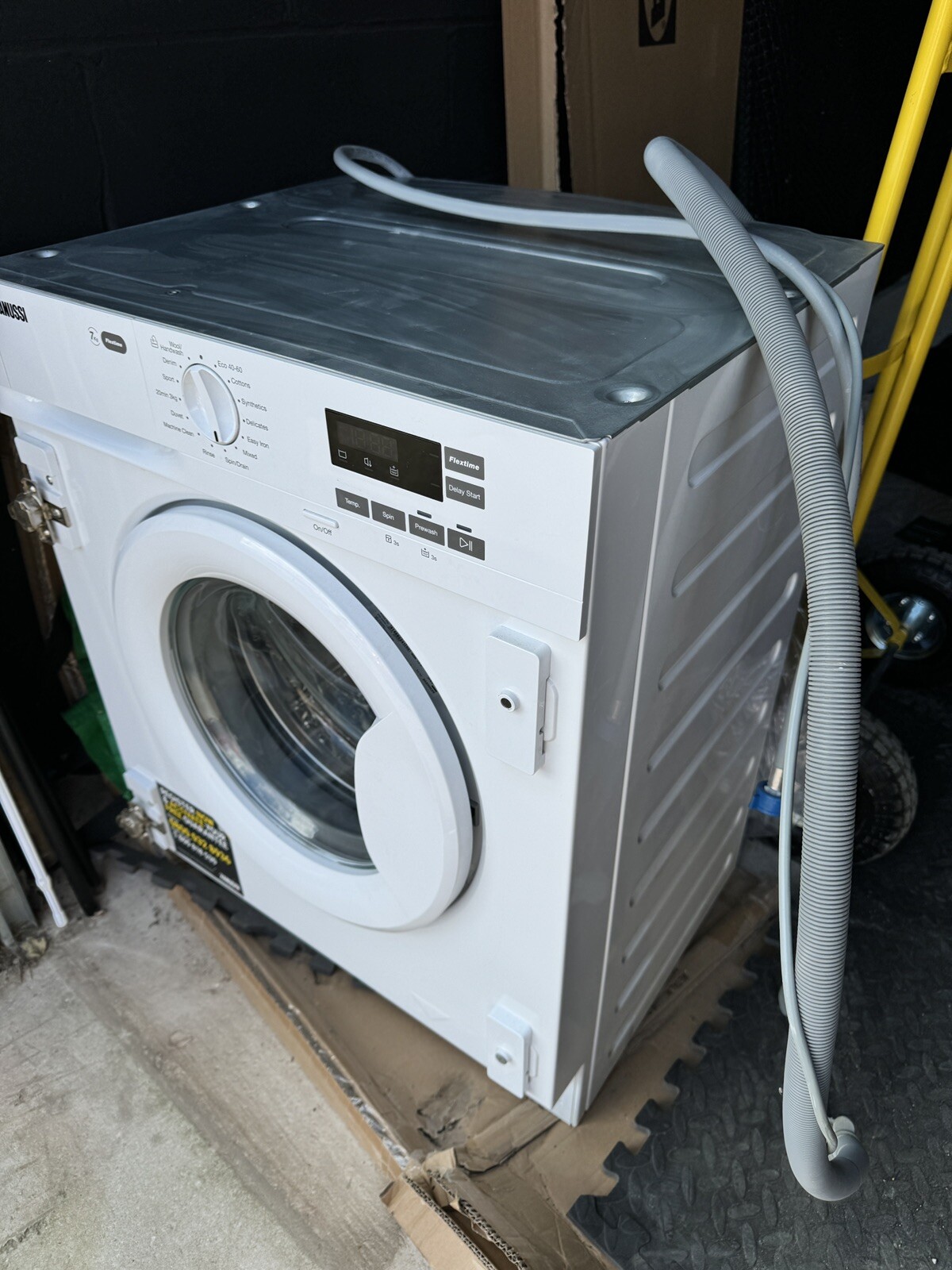 Zanussi 7KG Integrated washing machine Z712W43BI eBay