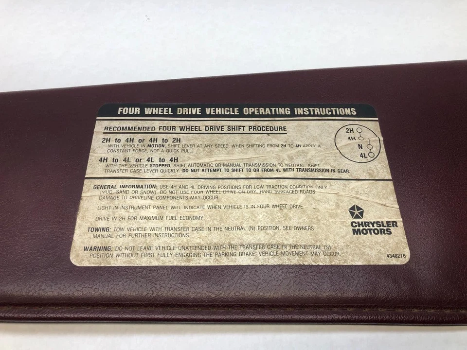 Dodge Ram W150 D150 1981-1993 par de parasoles de vinilo rojo/granate izquierdo y derecho Foto 3 de 4