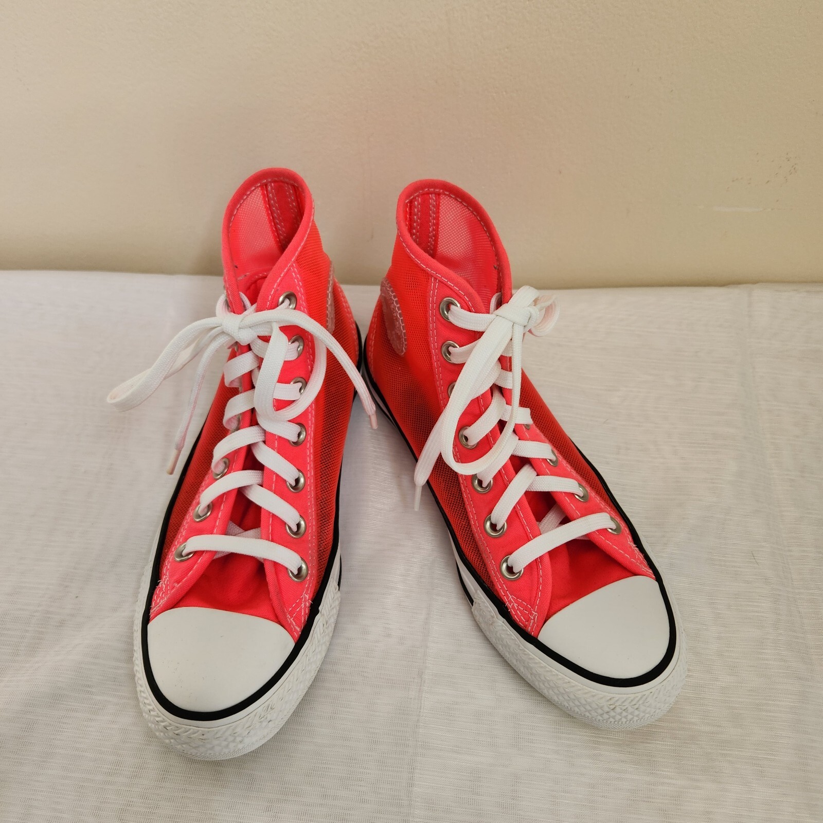 Converse Shoes Women’s 6 Chuck Taylor All Star High Top Racer Pink Mesh 564624C Converse Shoes Women’s 6 Chuck Taylor All Star High Top Racer Pink Mesh 564624C