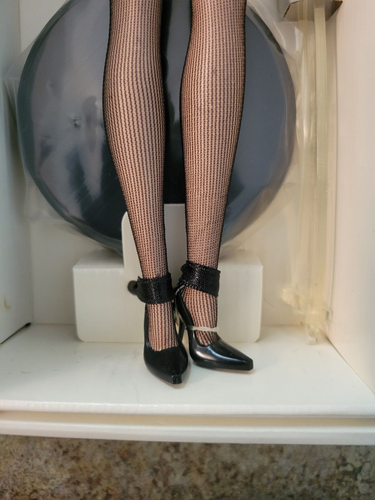 RARE 2002 BARBIE Fashion Model Ltd Ed Lingerie Silkstone 26931 NEW IN BOX NRFB - Picture 3 of 11