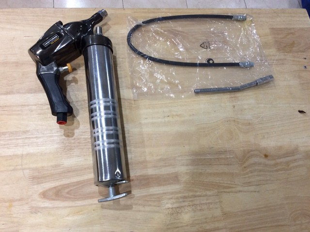 Craftsman Professional Continuous Flow Air Grease Gun 19959 for sale
