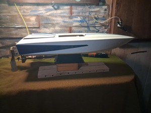 Vintage 32" Dumas R/C Fiberglass  Boat KB Engine Beautiful Speed Boat Nitro 