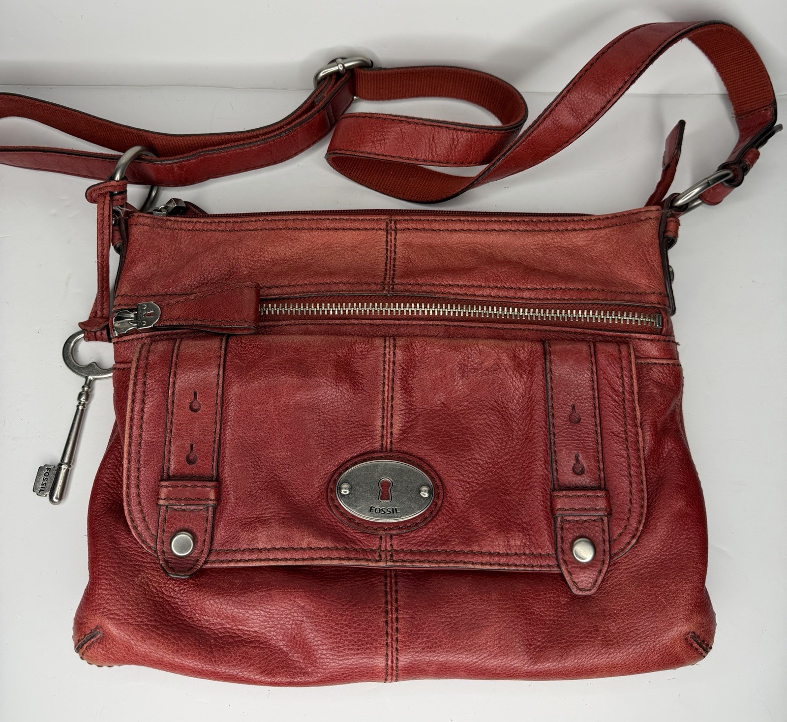 Fossil Red Leather Bag Crossbody Adjustable Strap Key Purse