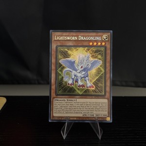 Lightsworn Dragonling - MP25-EN066 - Prismatic Secret Rare 1st Edition
