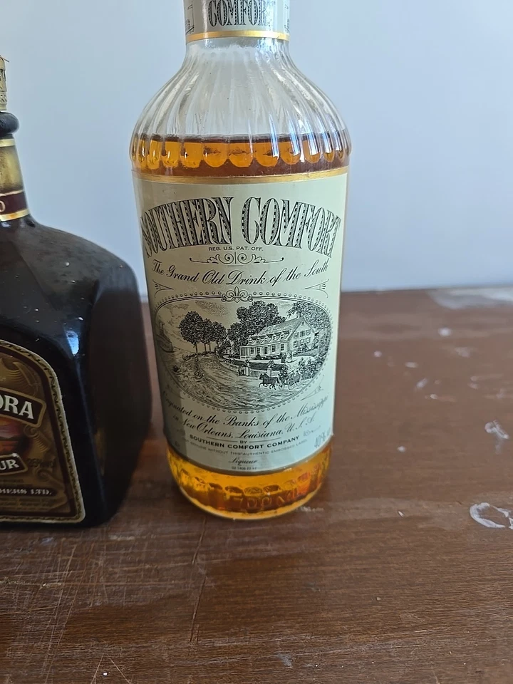 2 RARE - Chivas Regal Lochan Ora Liqueur - Southern Comfort - Immagine 3 di 4