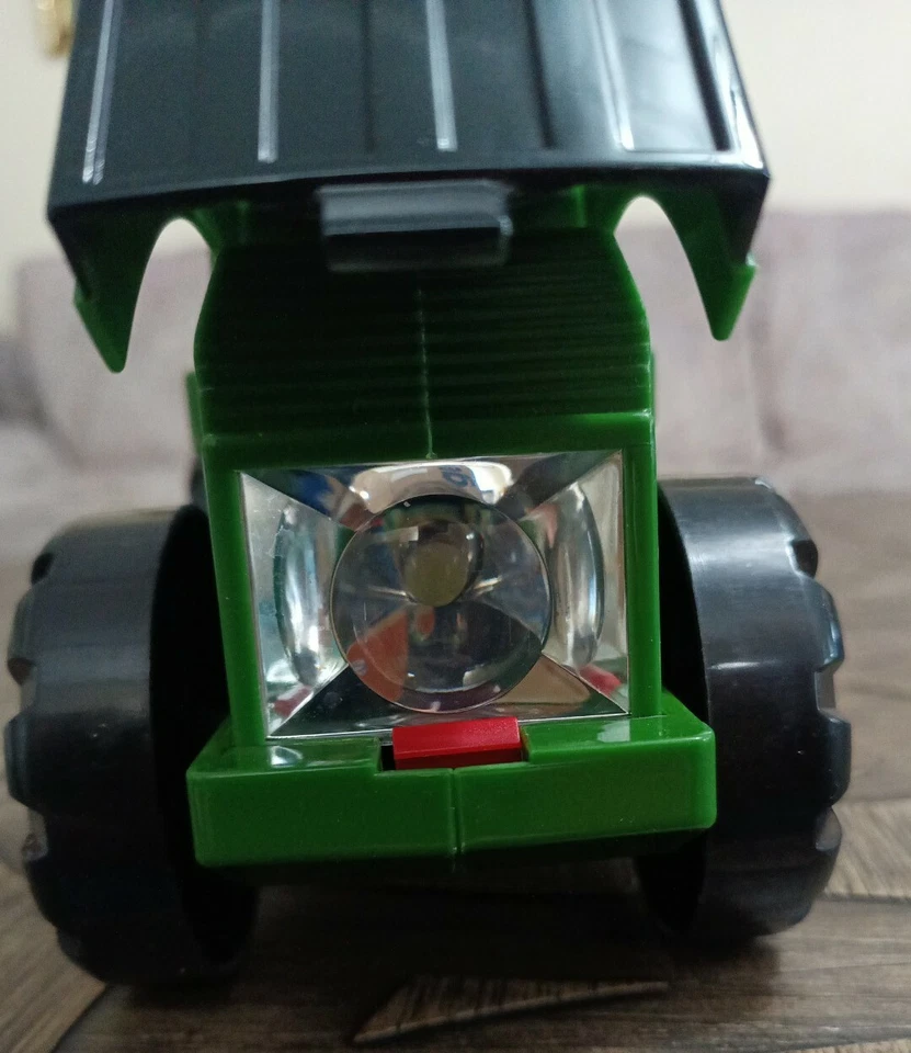 John Deere Roll N Go Flashlight Toy Green Tractor Light and Sound Farming - Image 4 of 4