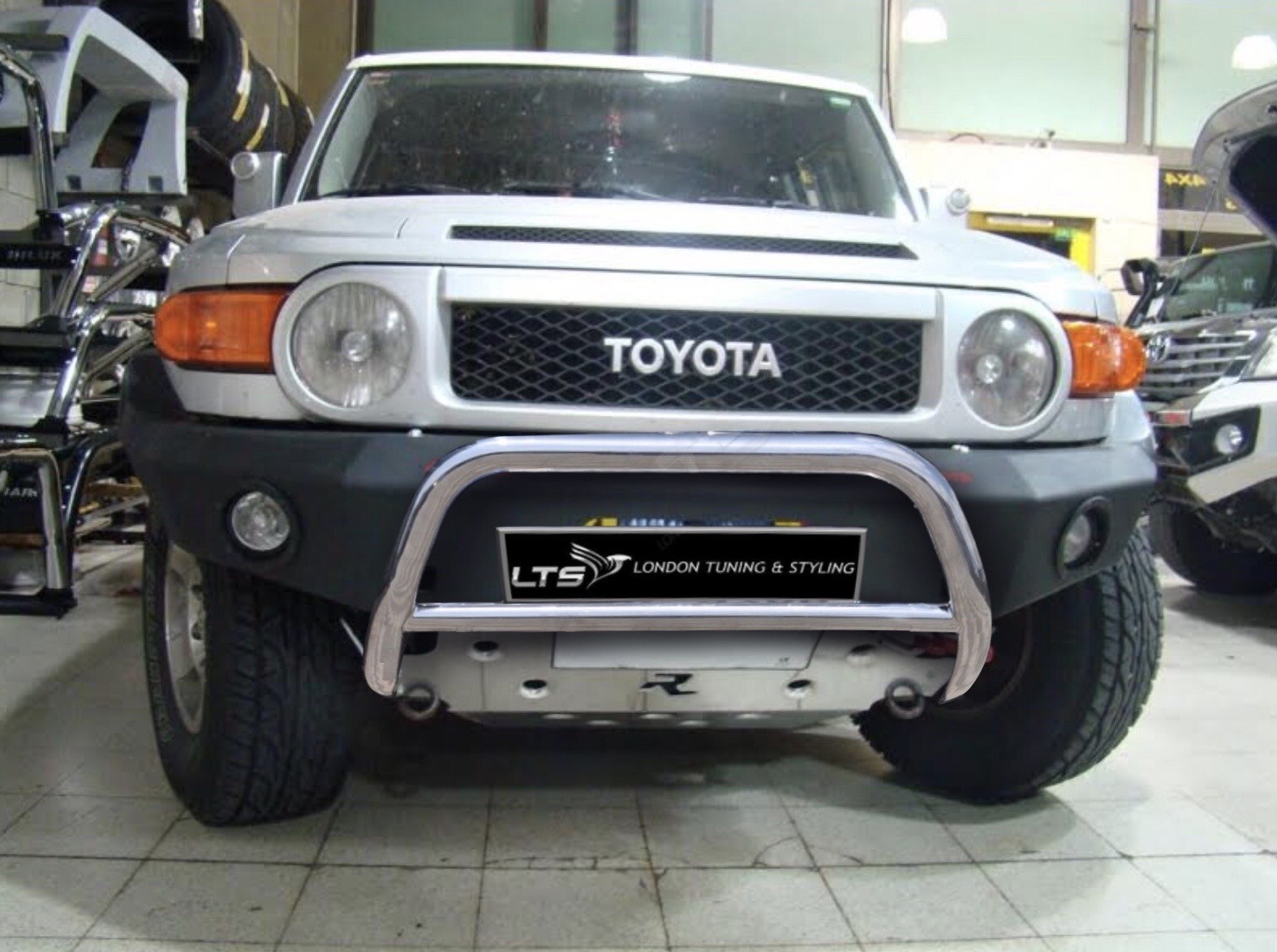TOYOTA CRUISER FJ STAINLESS STEEL CHROME AXLE NUDGE A-BAR BULL BAR 2007-ON W K