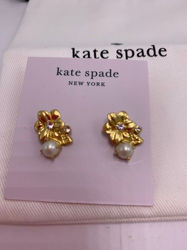 $48 Kate Spade gold tone imitation pearl flower stud earrings WILD GARDEN #708 - Picture 5 of 6