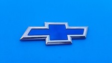 00 01 02 Chevrolet Cavalier Front Hood Blue Emblem Logo Badge Sign Used Oem A27