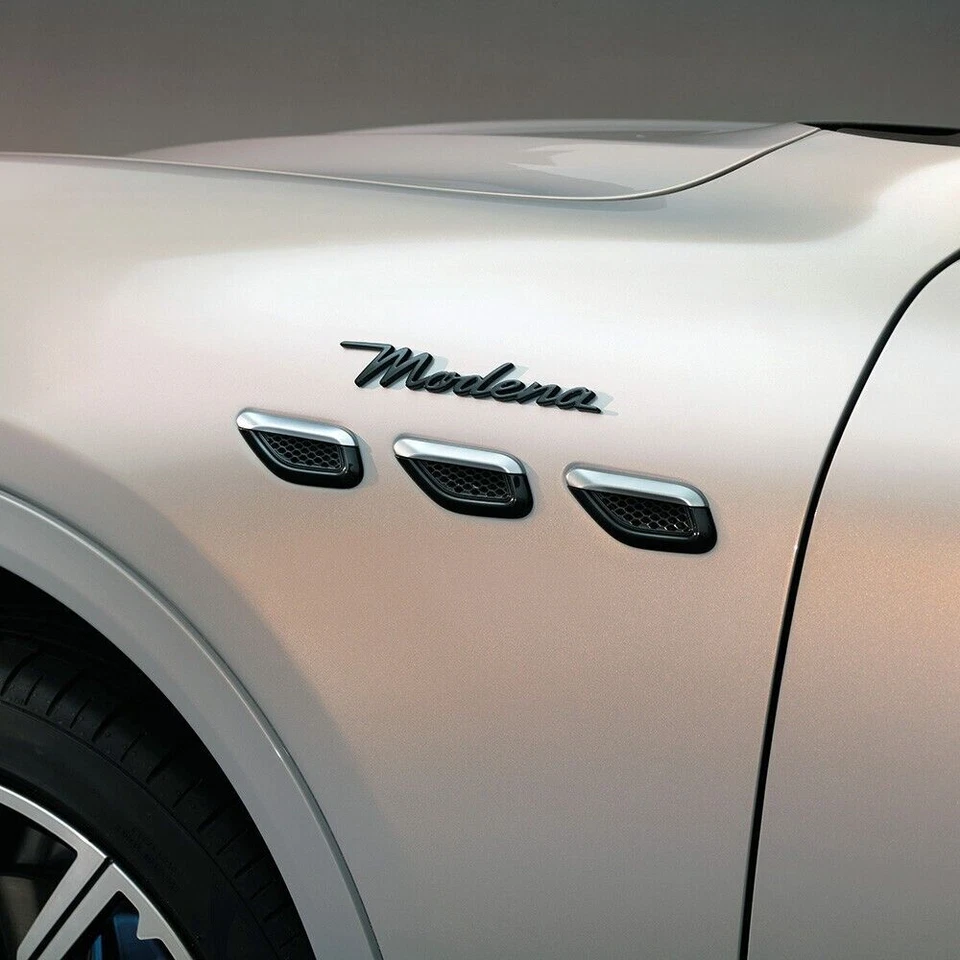 Placa de identificación de guardabarros lateral para Maserati Modena emblema insignia deportiva negro mate- Foto 4 de 4