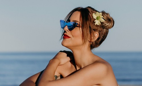 Occhiali da sole donna Cateye senza montatura sottile monoblocco UV400 hippie festival nuovi - Foto 15 di 31