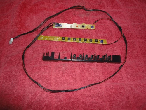 EMERSON FUNCTION & I/R BOARDS BA17P0F01021_B & C FROM MODEL LC401EM2F.