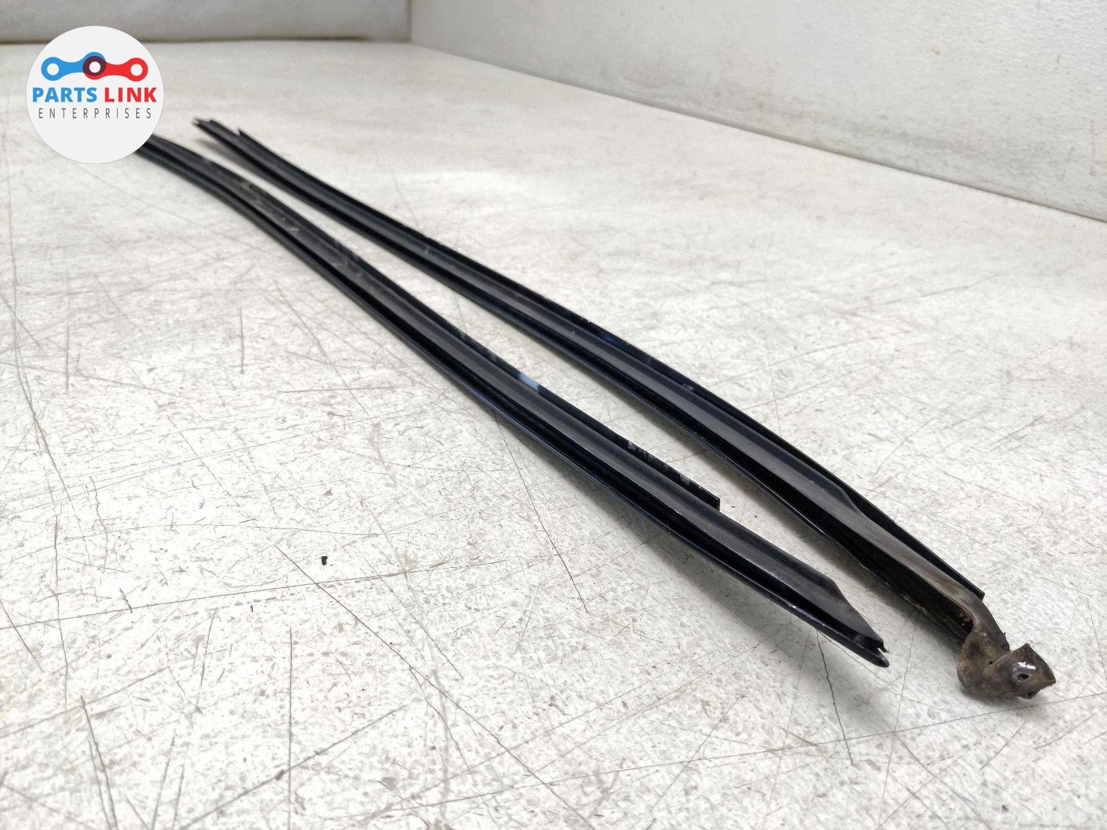 Bentley Continental Flying Spur 2006-2012 Left Pillar cover moldings Set