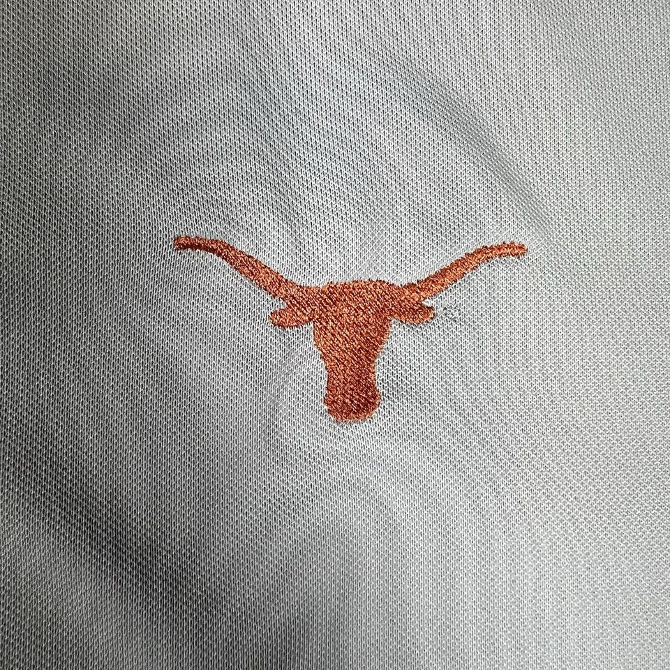 Cutter & Buck Texas Longhorns Gray Short Sleeve Quarter-Zip Hoodie Size XXXL - Image 3 of 4