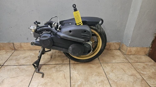 Blocco Motore completo Aprilia sr 50 Iniezione ABL - 13.000KM "GUARDARE VIDEO" - Foto 13 di 23