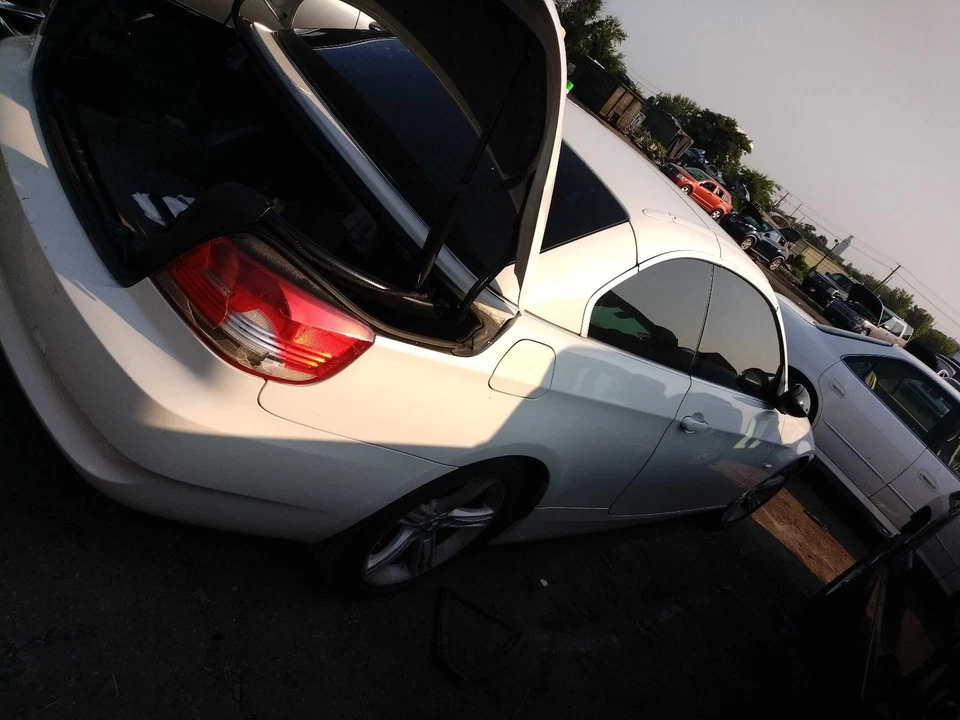 2009 BMW 328I OEM Front Right Seat Belt White 72117222104 136K Miles Foto 4 de 4