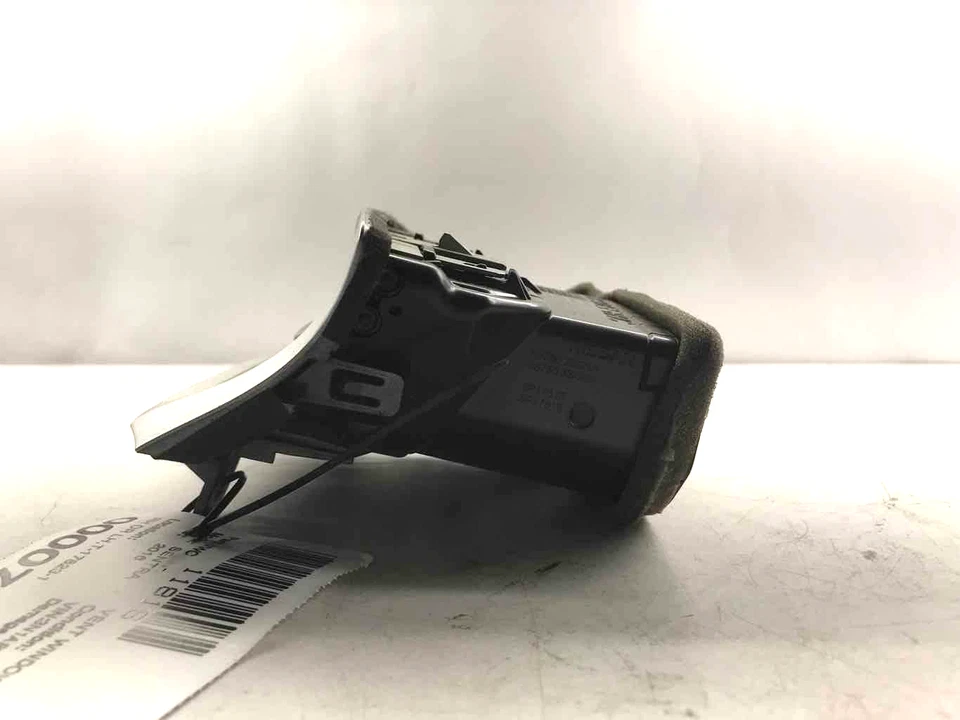 Nissan Sentra 2013-2016 aire acondicionado calefacción ventilación con peligro y botón PAB T178231 usado Foto 4 de 4