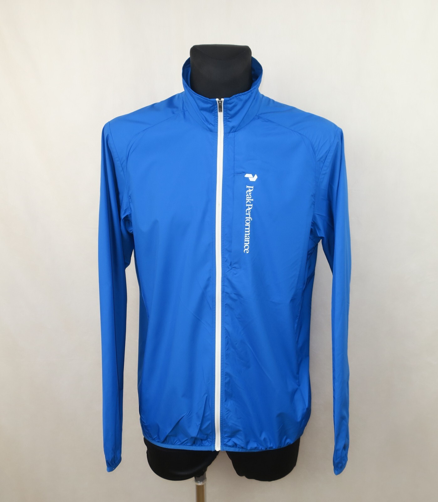 PEAK PERFORMANCE MENS THIN PACKABLE LIGHTWEIGHT J… - image 1