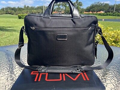 TUMI ARRIVE Black Leather/Nylon Sawyer Briefcase $795 Msrp TUMI ARRIVE Black Leather/Nylon Sawyer Briefcase $795 Msrp