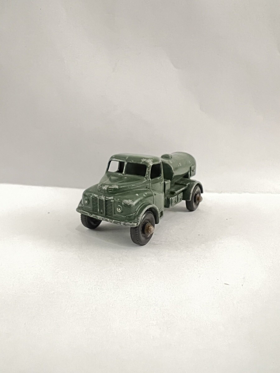 Matchbox Lesney Military MB 71 Austin 200 Gallon Water Truck (788