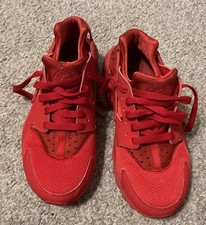 Nike Air Huarache Triple Red Running Shoes Youth Size 6Y 654275-600